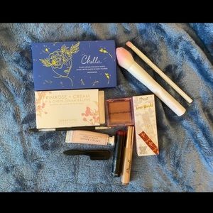 Makeup bundle